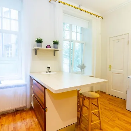 Daire Spacious In The Center Of *